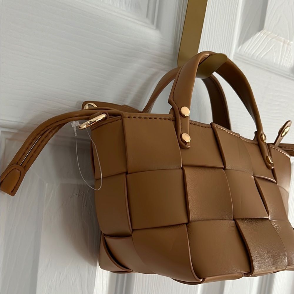 Forever 21 Brown Faux Leather Tote with Woven Design and Gold Accents - Picture 6 of 14